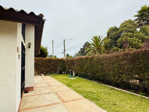 Hermosa Casa Algarrobo