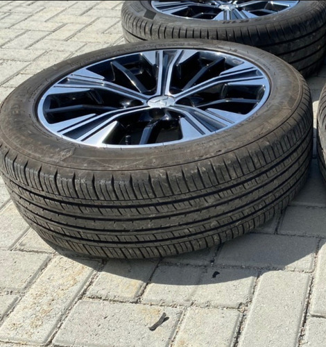 Roda Eclipse Cross Hpe-s 2019 2020 2021 (cada) 225/55 R18 (Usado)