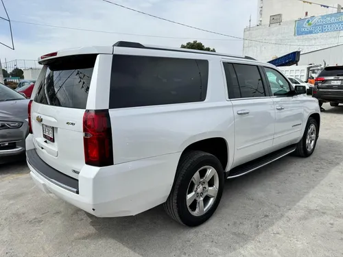 Chevrolet Suburban 5.4 Premier Piel 4x4 At