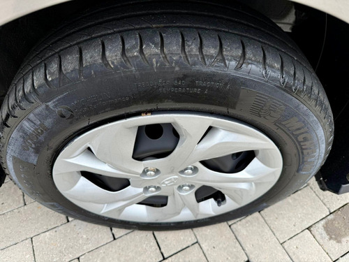 Hyundai HB20S Comfort Plus 1.0 Flex 12V Mec.