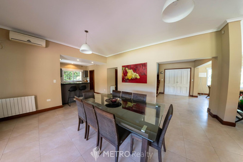 Casa En Venta 5 Ambientes En Lujan La Concepcion