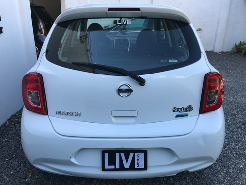 Nissan March Advance Pure Drive Año 2015 - Liv Motors