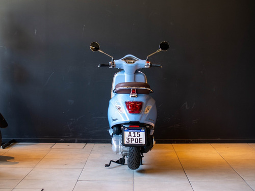 Imagen 22 de 25 de Vespa Primavera 150 Celeste Inmaculada Italiana Con Abs