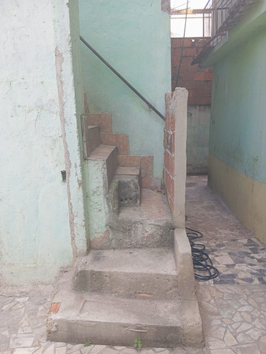 Terreno Com Duas Casas E Duas Lojas