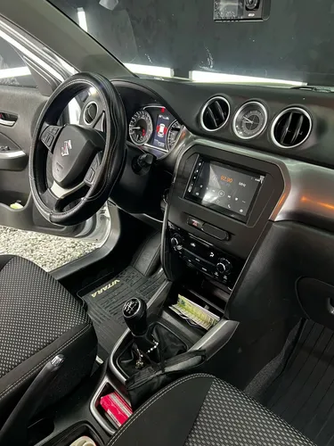 Suzuki Vitara 1.6 Live