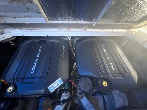 Custon 35 Motor Volvo Penta 200 Hp Td