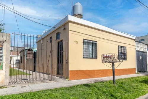 Casa En Venta En Berazategui 