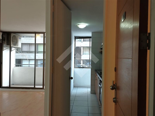 Departamento En Arriendo De 2 Dorm. En Santiago