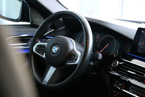 Imagen 10 de 18 de Bmw 540i