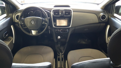 Renault Logan 1.6 Privilege Plus 105cv