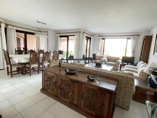 Apartamento En Venta En Manantiales, Primera Linea 3 Dormitorios