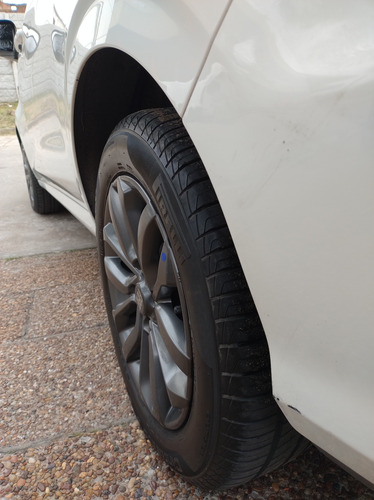 Fiat Cronos Sporting Impecable Estado