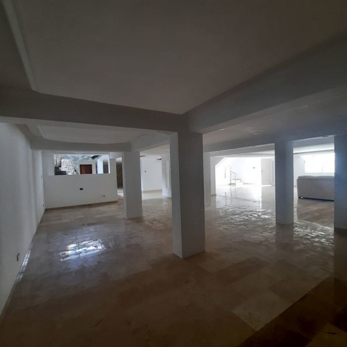 Imagen 5 de 30 de Casa En Venta Prados Del Este 6h/ 6b/ 6p