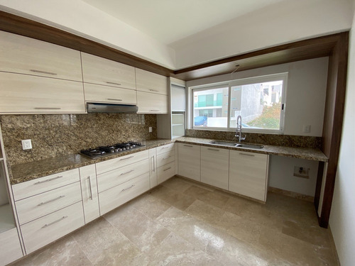 Imagen 7 de 25 de Habitación En Planta Baja- Lomas De Juriquilla