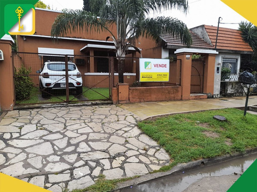 Imagen 2 de 17 de Casa En Venta En Villa Ballester