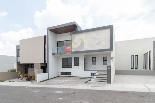 Imagen 2 de 22 de Casa En Zibatá Con Sótano Y Gran Jacuzzi
