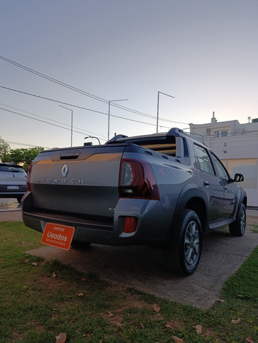 Renault Duster Oroch 2.0 Outsider Plus