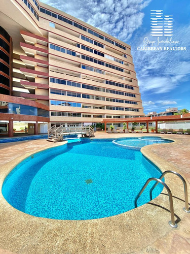 En Alquiler Apartamento En El Conj Resd Vincenzo Frente Al Centro Comercial La Vela. Costa Azul