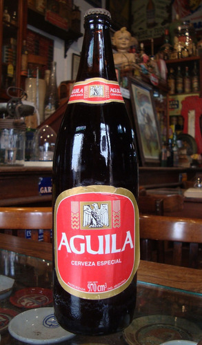 Antigua Botella De Cerveza Aguila. 970 Cm3 (llena). 28161
