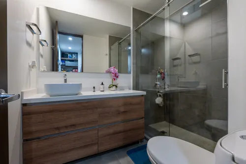 Apartamento En Venta En Rafael Núñez. Cod V100309