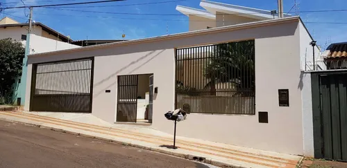 Casa Térrea Em São Carlos/sp Com Ótimo Acabamento E Localização Privilegiada