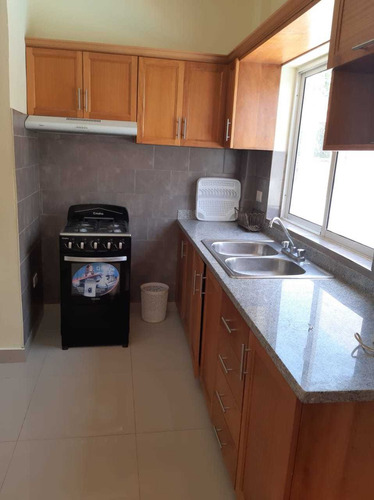 Imagen 5 de 14 de Se Renta Casa De 3 Habitaciones En Residencial Cerrado