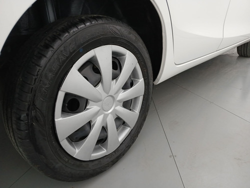 Toyota Yaris Sedán 1.5 16V FLEX SEDAN XL LIVE MULTIDRIVE