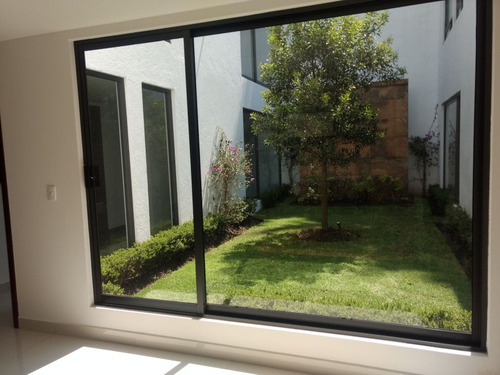 Venta Casa En San Carlos Metepec
