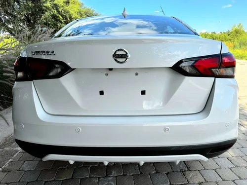 Nissan Versa 1.6 Exclusive Navi At