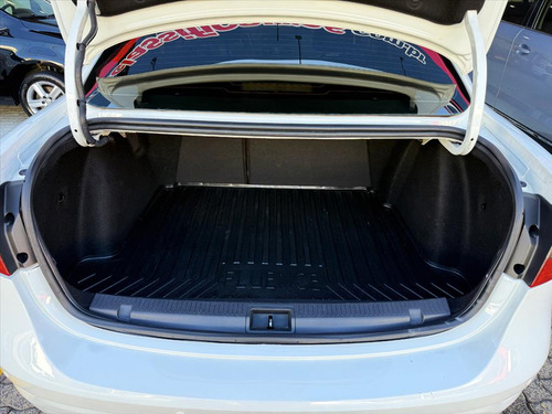 Renault Fluence 2.0 DYNAMIQUE PLUS 16V FLEX 4P AUTOMÁTICO
