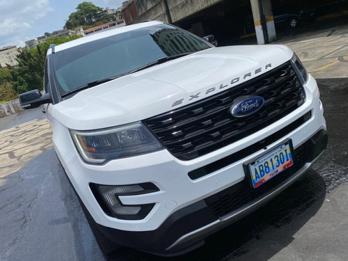 Ford  Explorer  Sport