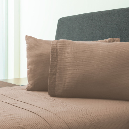 Sábana Matrimonial Confort Brinda Un Ligero Masaje Al Dormir Diseño de la tela Tabaco