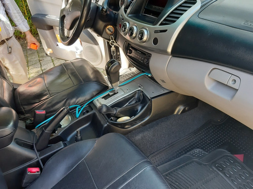 Mitsubishi Sportero Doble Cabina Automat. Diesel 4x4 2014