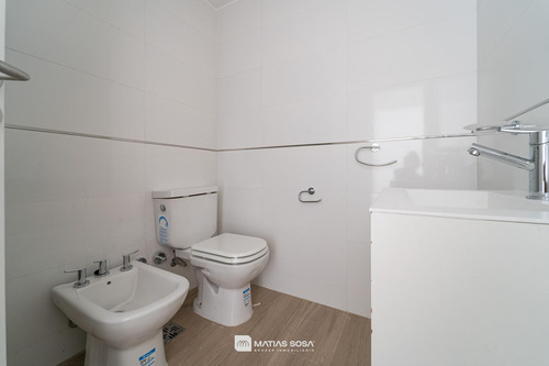Venta - Departamento 2ambientes Al Frente Con Balcón - A Estrenar - Zona Centro