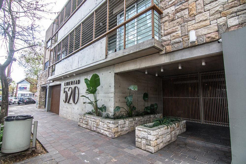 Imagen 2 de 23 de Departamento De Tres Ambientes En Venta. Haedo. Excelente Oportunidad.