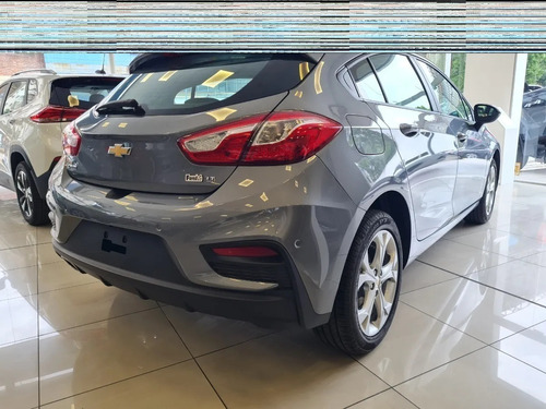 Imagen 19 de 25 de Chevrolet Cruze 5 Lt At 0km 2023 (a.l) #5