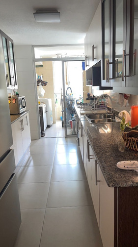 Imagen 23 de 28 de Vendo Apto 4 Dorm + Servicio Completo- Rambla De Pocitos, Vista, Excelente Ubicación!!