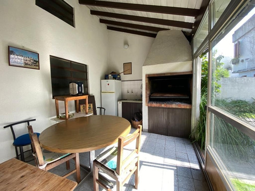 Imagen 5 de 30 de Casa Chalet Venta Necochea 1100 Ramos Mejia Lote 323 M2