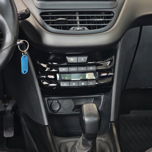 Peugeot 2008 1.6 Feline
