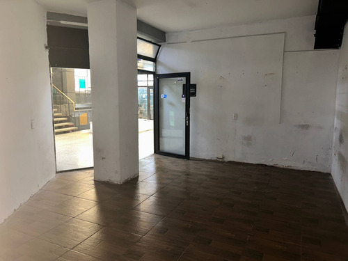 Alquiler - Local Comercial En Galería San Felipe Y Santiago, 26 M2 - 18 De Julio Y Quijano