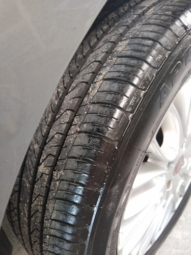 Fiat Punto 1.6 16v Essence Flex 5p 2015