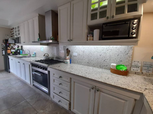 Imagen 3 de 11 de Casa En Venta Cond En Ituzaingo Sur
