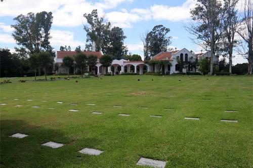 Parcela A Perpetuidad Cementerio Parque Colonial - Sector B