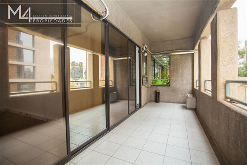 Oficina En Venta De 6 Privados En Providencia