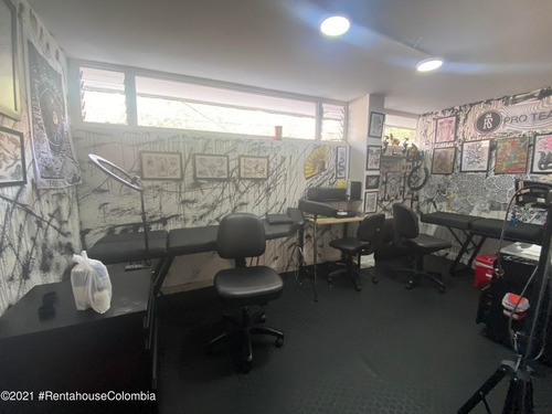 Imagen 10 de 18 de Comercial En Chapinero Central Rah Co: 23-852