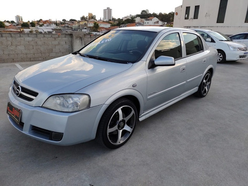Imagem 1 de 6 de Chevrolet Astra Elegance 2.0