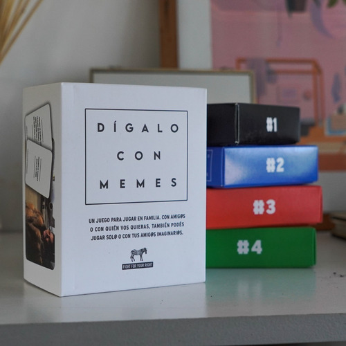 Imagen 6 de 6 de Juego De Mesa Digalo Con Memes Expansion Pack #3 Casa Fight