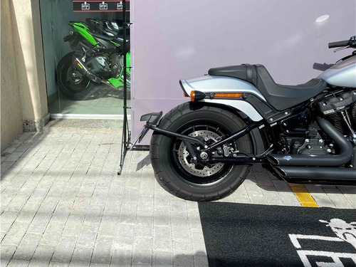 Imagem 4 de 10 de Harley-davidson Softail Fat Bob 114