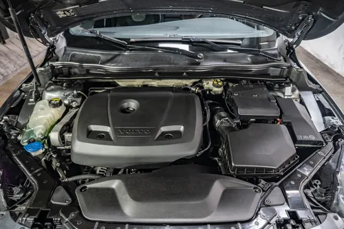 Volvo V40 2.0 T4 Drive-e R-design