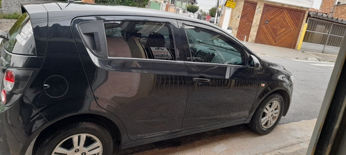 Imagem 3 de 12 de Chevrolet Sonic 2013 1.6 16v Lt 5p